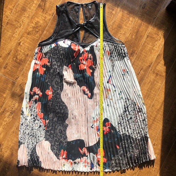 GUESS Sleeveless Abril Pleated Trapeze Dress - L - Picture 6 of 8